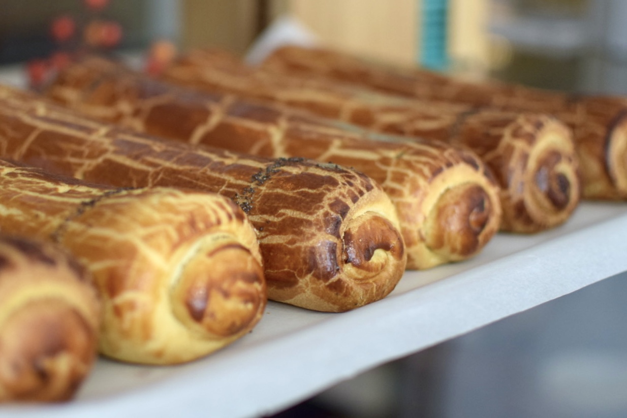 Gesztenyés-meggyes bejgli